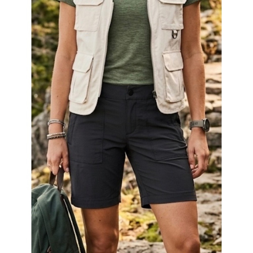 Athleta Trekkie North Shorts Dark Gray Hiking Outdoor Stretch Pockets Size 4